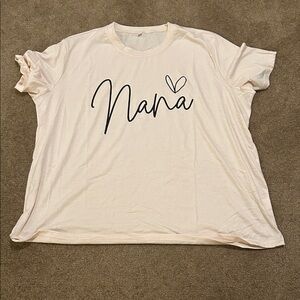 Amazon Cream 'Nana' Short Sleeve Tee